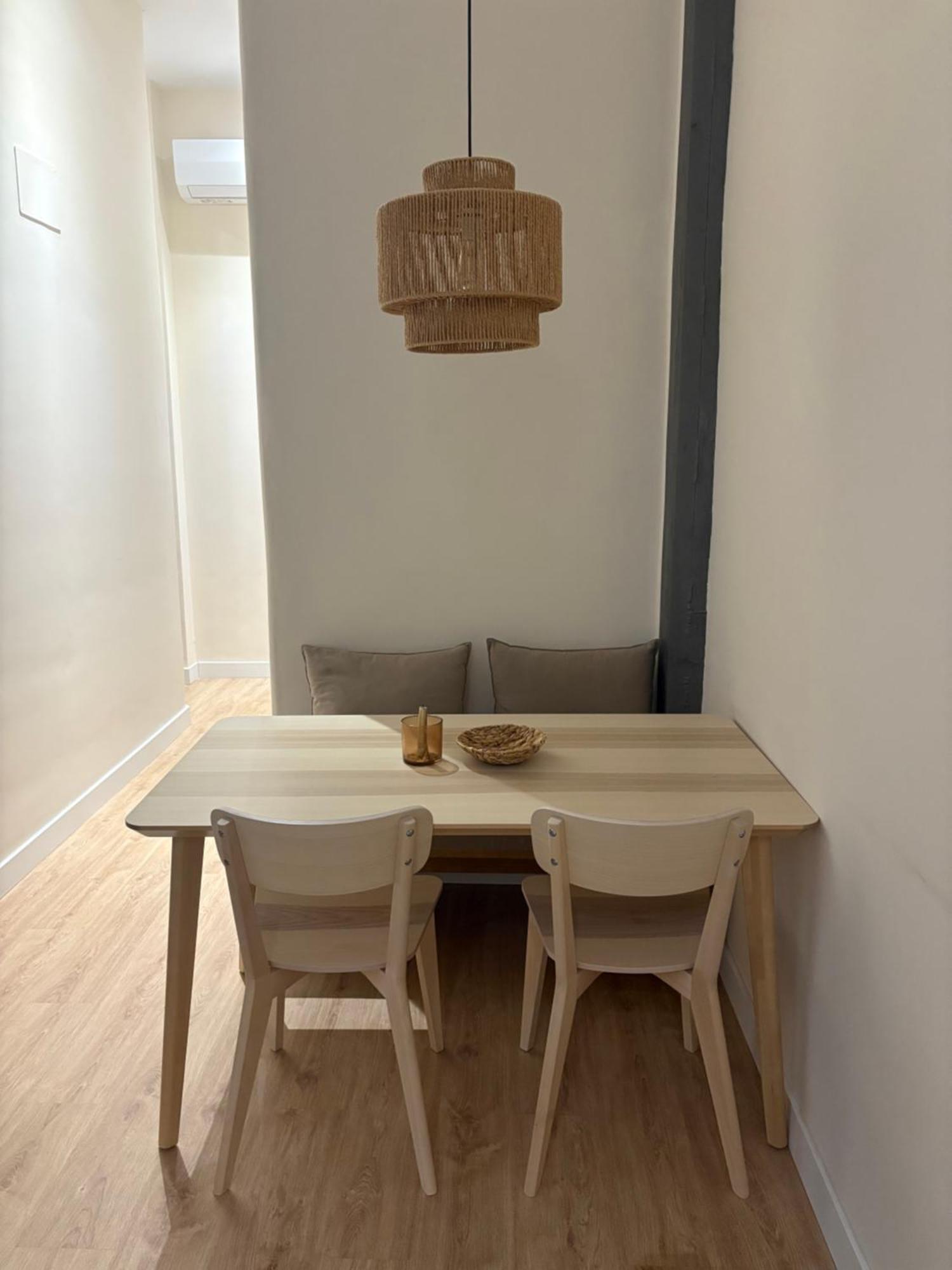 Apartamento Premium En Plaza Mina Minimalismo Y Confort A Pasos Del Mar Cadiz Bagian luar foto
